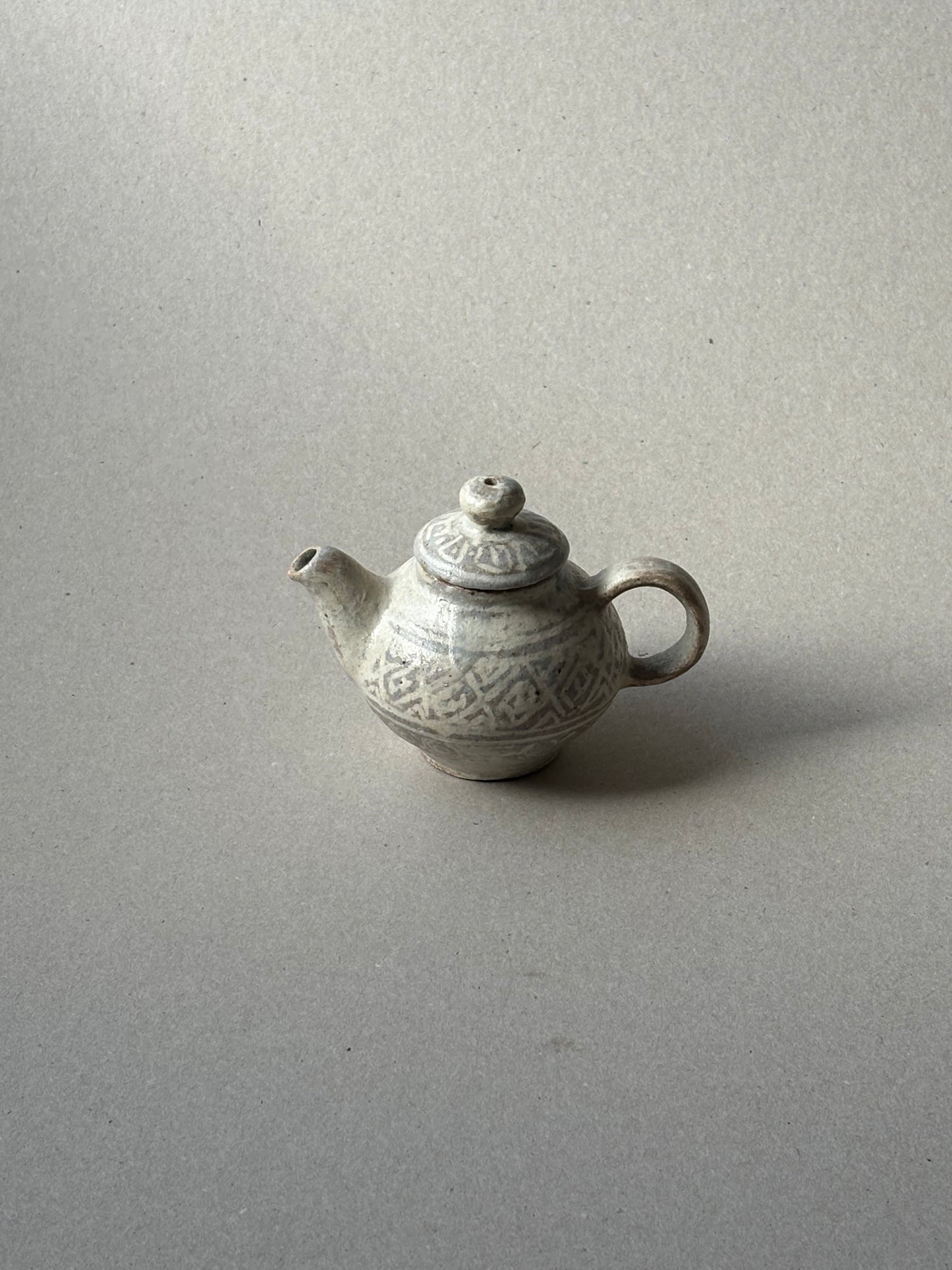 Buncheong Inlaid teapot